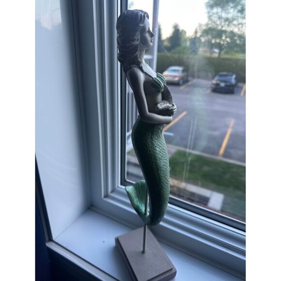 VINTAGE handmade Mermaid green resin jewelry stand decor holder bedroom bath - Picture 2 of 3